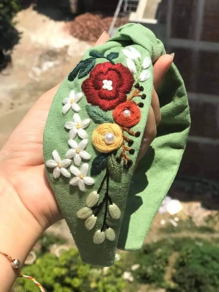 Flower Embroidered Linen Knot Turban, Collection Ariana
