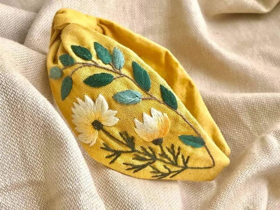 Flower Embroidered Linen Knot Turban, Collection Ariana