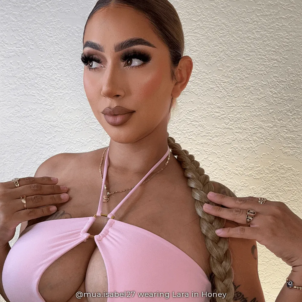 Lara   Shayla